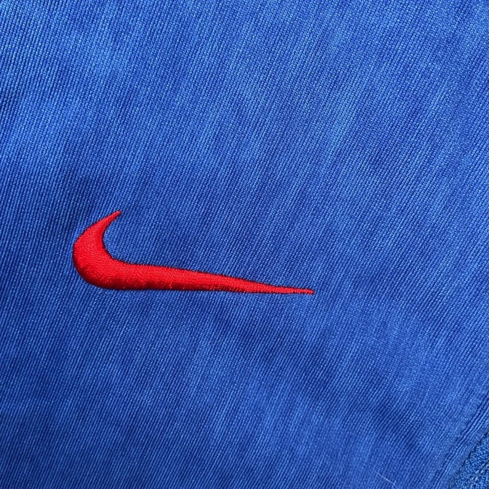 Nike Quarter Zip Pullover Mens Small Blue Red Swoosh Long Sleeve Fleece Top